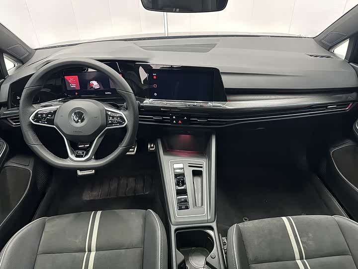 Фото 6 - Volkswagen Golf