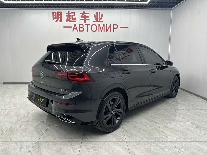 Фото 7 - Volkswagen Golf