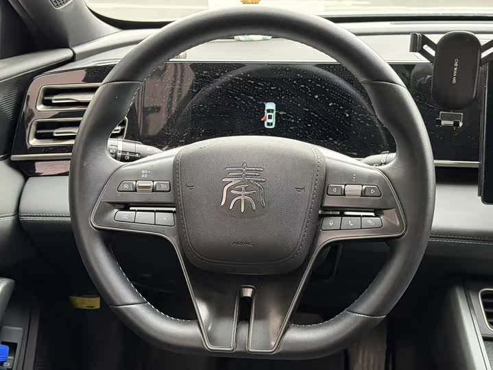 Фото 14 - BYD Qin L