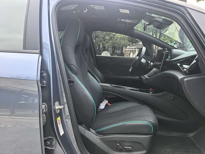 Фото 8 - BYD Dolphin