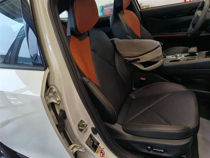 Фото 25 - Changan UNI-V Hybrid