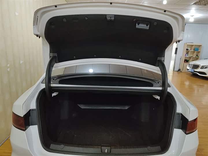 Фото 19 - BYD Qin Plus