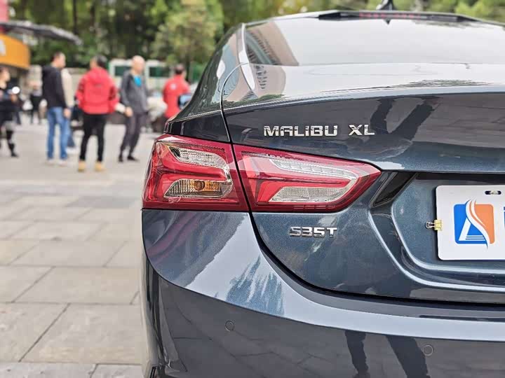 Фото 33 - Chevrolet Malibu XL