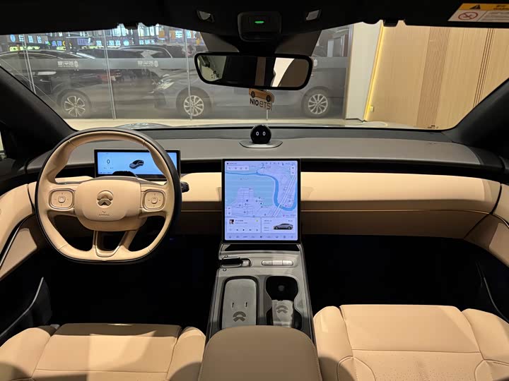 Фото 12 - Nio ET5