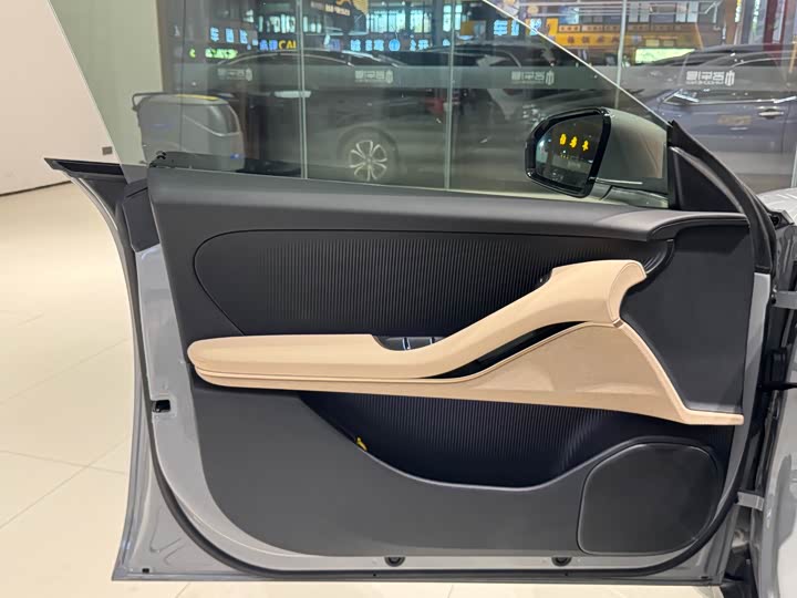 Фото 19 - Nio ET5