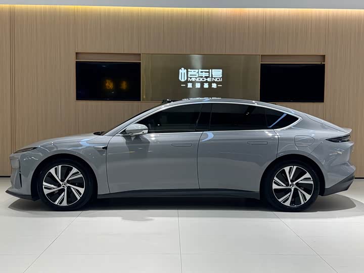 Фото 3 - Nio ET5