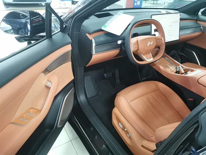 Фото 15 - Nio Onvo L60