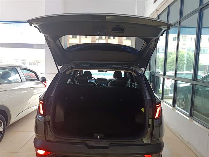 Фото 19 - Hyundai Tucson L