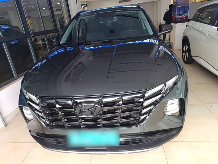 Фото 3 - Hyundai Tucson L