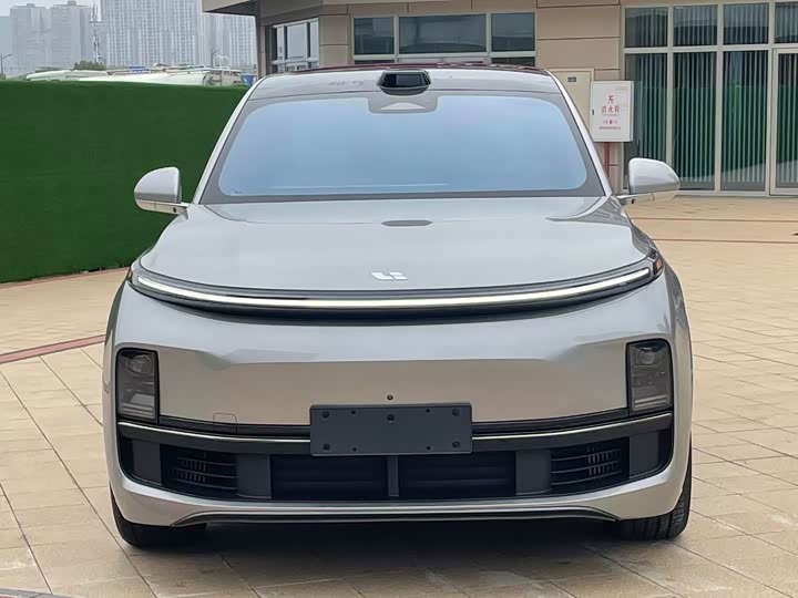 Фото 2 - LiXiang L8