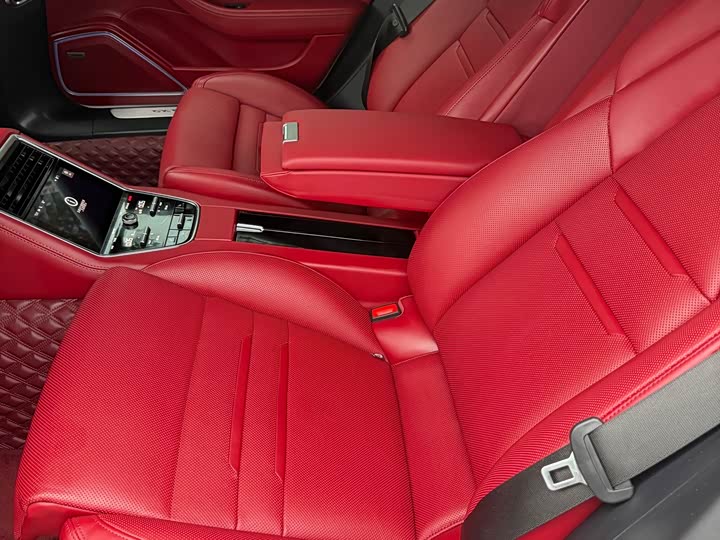 Фото 6 - Porsche Panamera