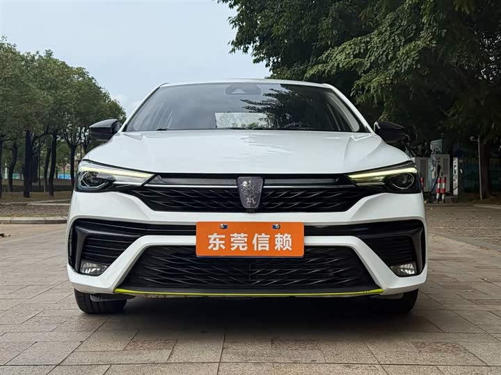 Фото 3 - Roewe i5