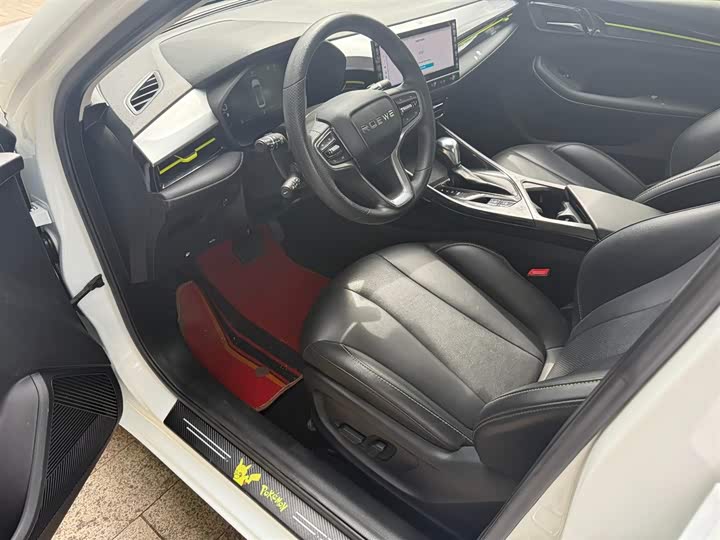 Фото 9 - Roewe i5