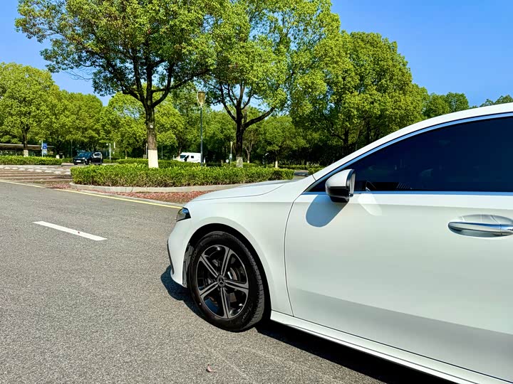 Фото 13 - Mercedes-Benz A-Class