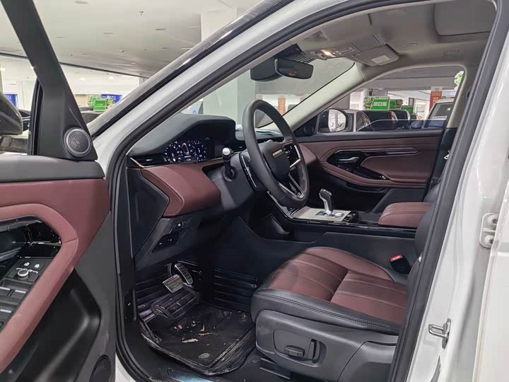 Фото 12 - Land Rover Range Rover Evoque L