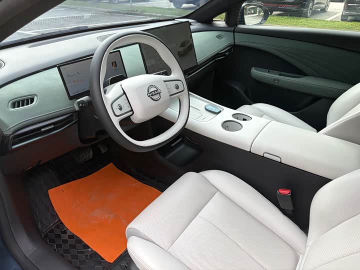 Фото 14 - Nissan N7