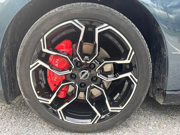 Фото 17 - Nissan N7