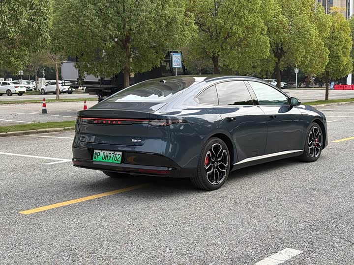 Фото 5 - Nissan N7