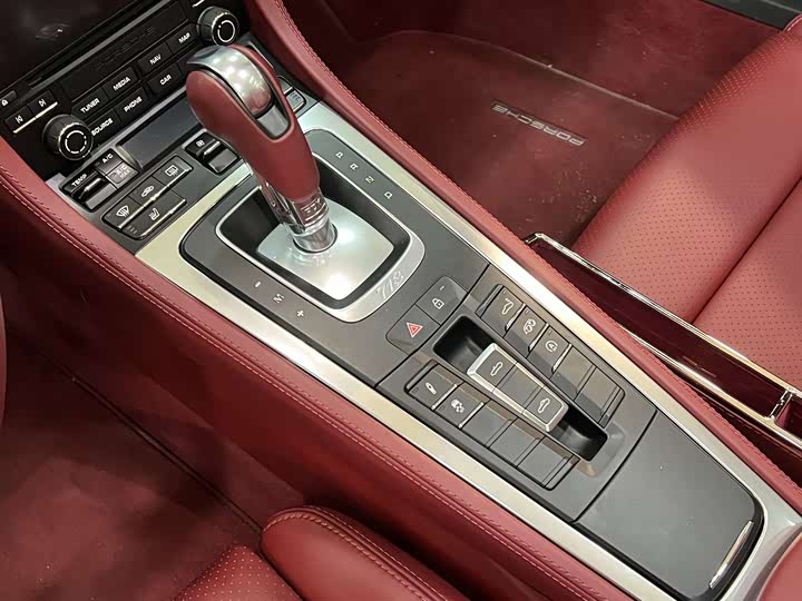 Фото 9 - Porsche 718