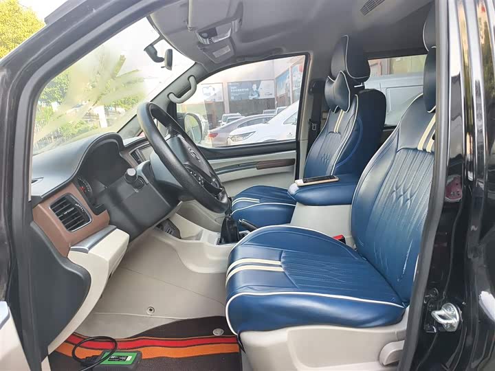 Фото 15 - Dongfeng Forthing Lingzhi M5