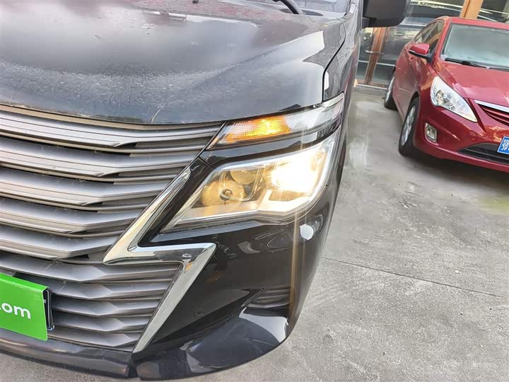 Фото 24 - Dongfeng Forthing Lingzhi M5