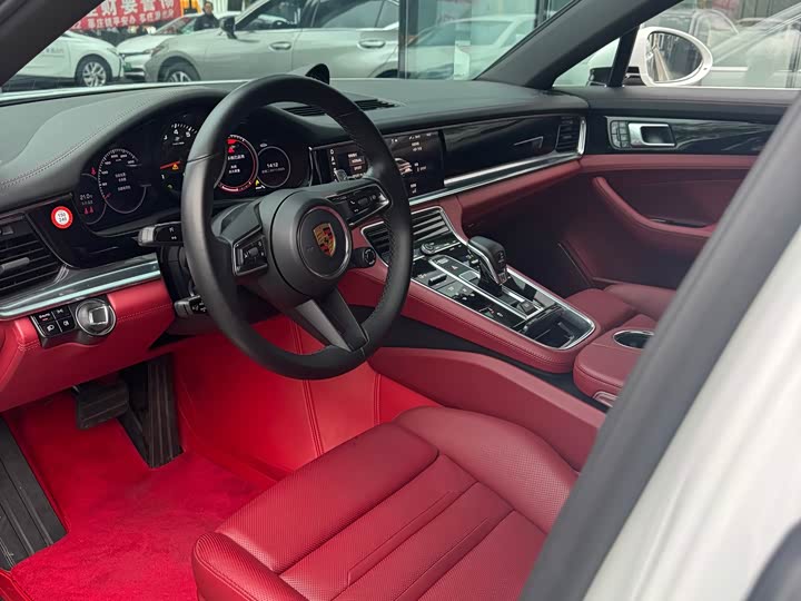 Фото 5 - Porsche Panamera