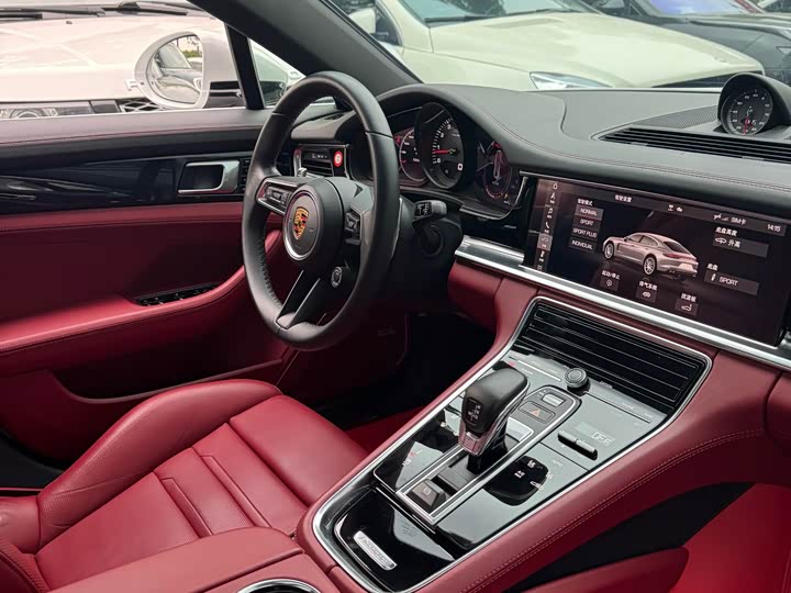 Фото 9 - Porsche Panamera