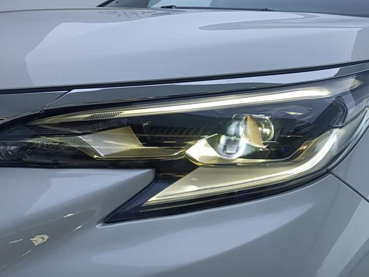 Фото 5 - Toyota Granvia