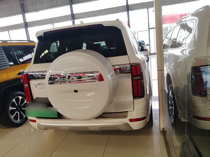 Фото 7 - Tank 500 Hybrid