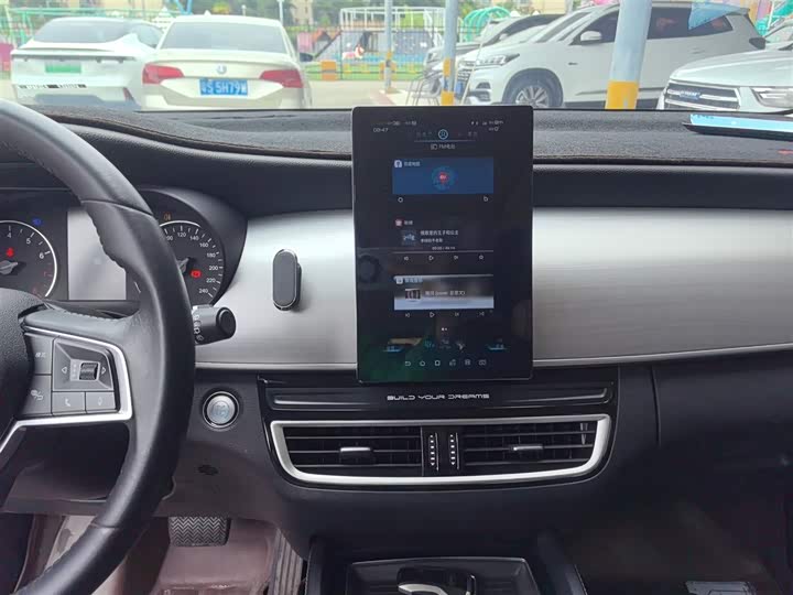 Фото 13 - BYD Song Max