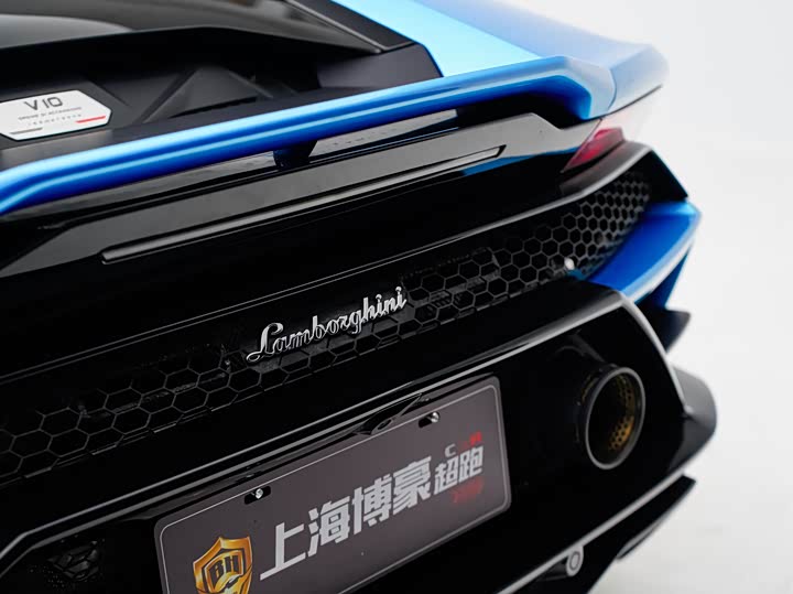 Фото 11 - Lamborghini Huracán