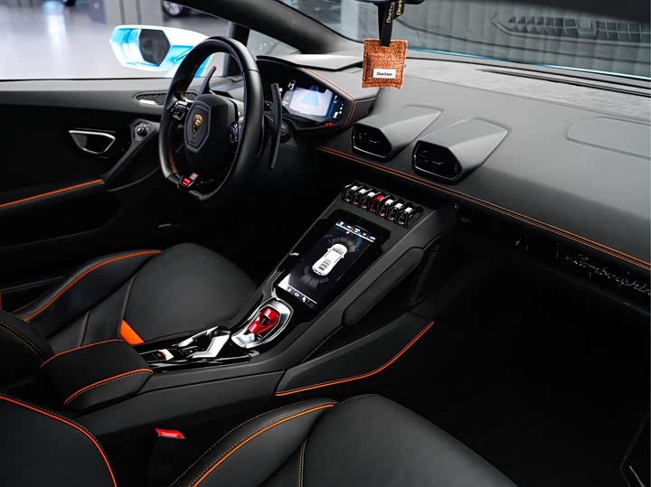 Фото 17 - Lamborghini Huracán