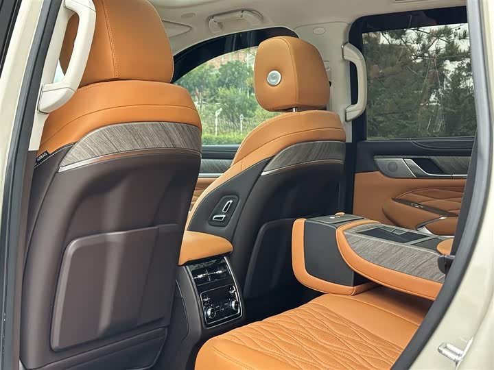 Фото 9 - Tank 500