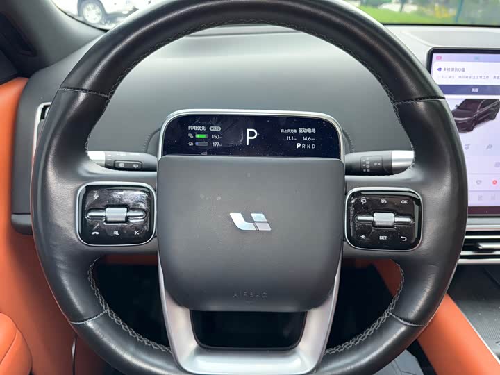 Фото 14 - LiXiang L9