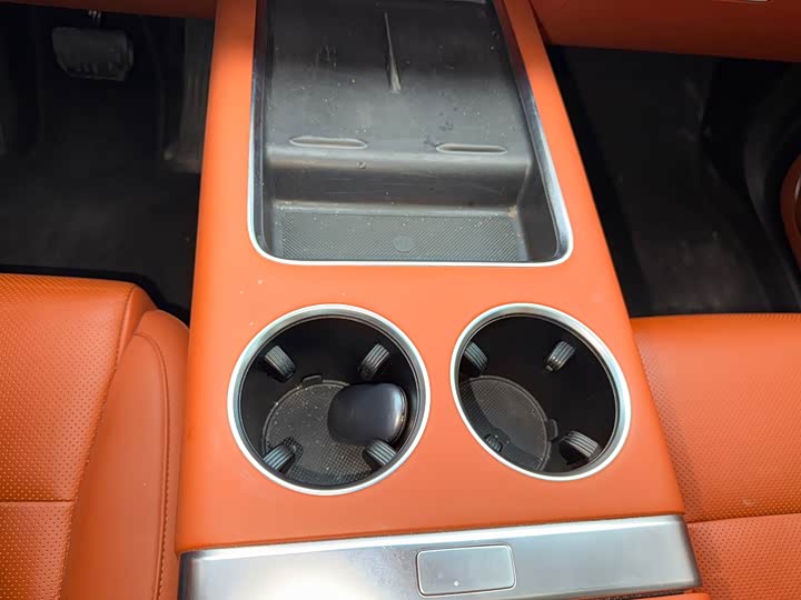 Фото 16 - LiXiang L9