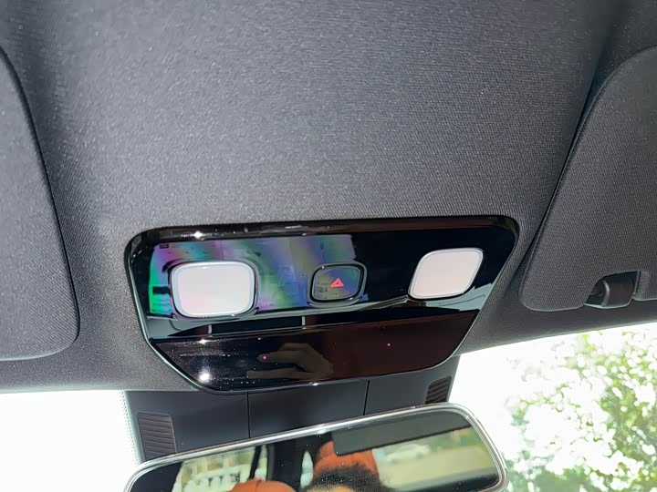 Фото 17 - LiXiang L9