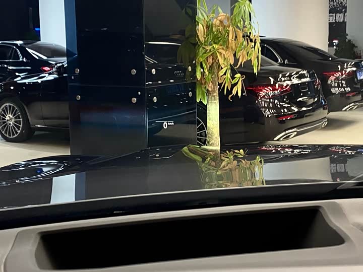 Фото 12 - BMW X7