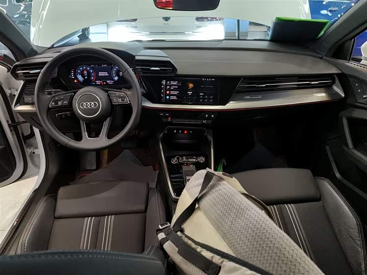 Фото 10 - Audi A3