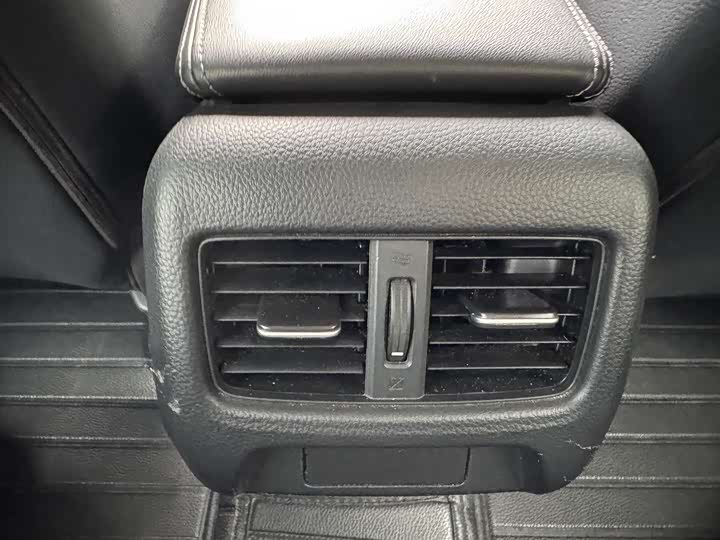 Фото 16 - Honda ZR-V