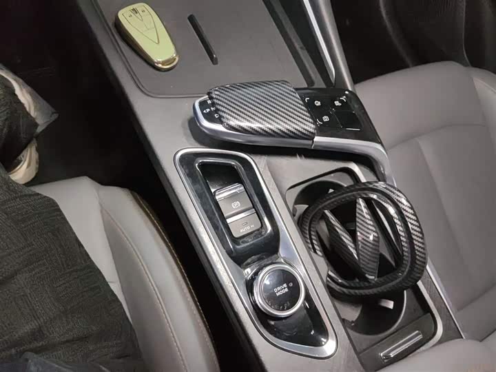 Фото 14 - Changan UNI-T