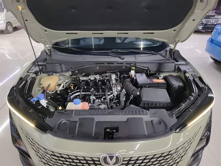 Фото 20 - Changan UNI-T