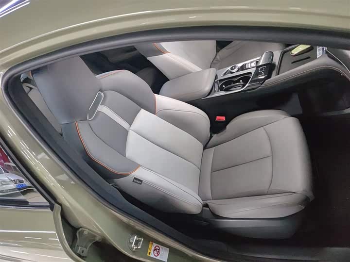 Фото 25 - Changan UNI-T