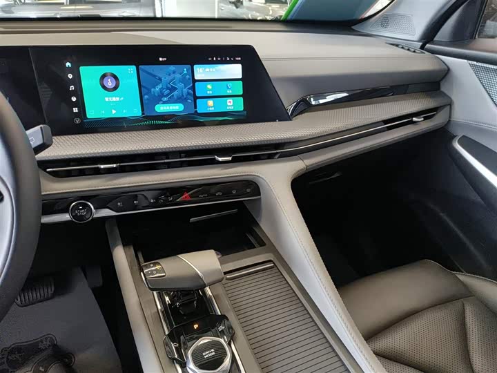 Фото 13 - Changan CS75 Plus