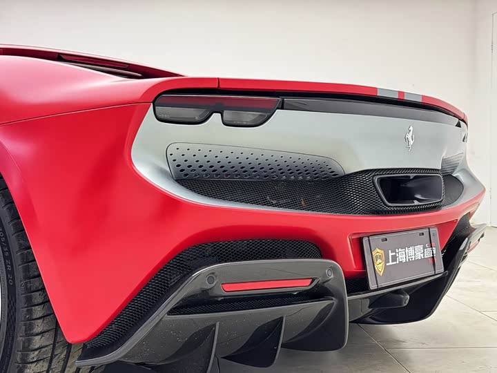 Фото 11 - Ferrari 296