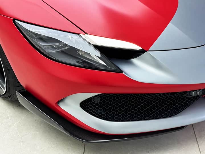 Фото 12 - Ferrari 296