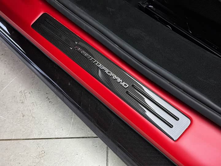 Фото 24 - Ferrari 296