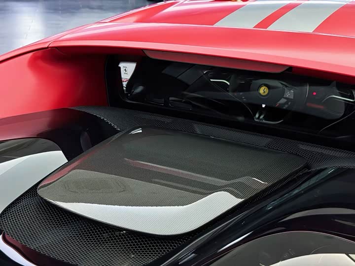 Фото 25 - Ferrari 296