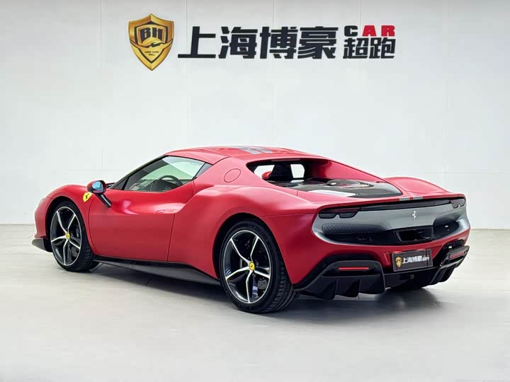 Фото 3 - Ferrari 296