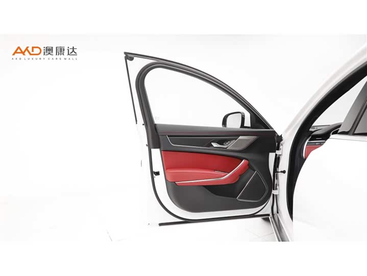 Фото 10 - Jaguar XF L