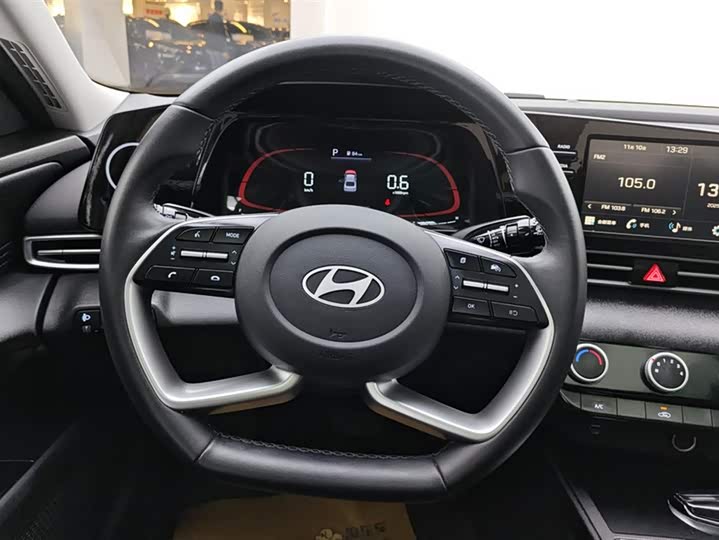 Фото 15 - Hyundai Elantra N line